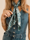 The Weston Neck Scarf - Green
