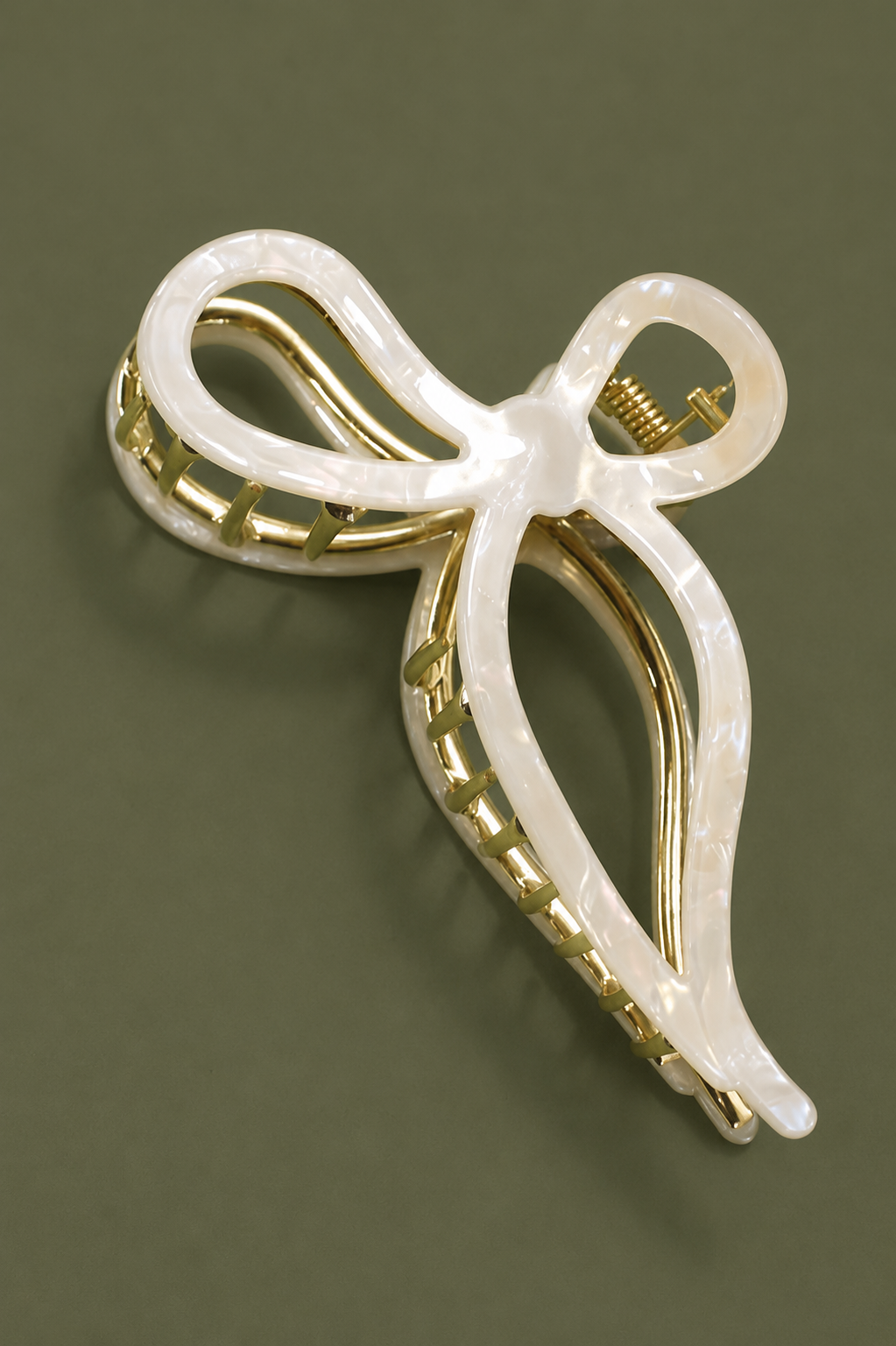 The Sadie Bow Clip- Ivory